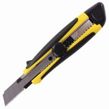 Нож канцелярский 18 мм BRAUBERG Universal, роликовый фиксатор, резиновые вставки, блистер, 235402 235402
